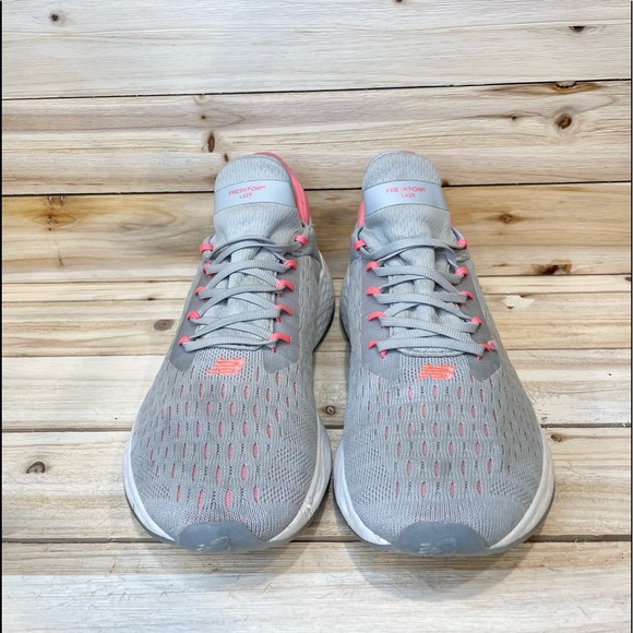 New Balance Fresh Foam Lazr - size 9 - Picture 3 of 8